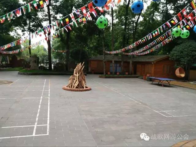 五年风云五年战歌！醉饮街子古镇，仗剑青城山